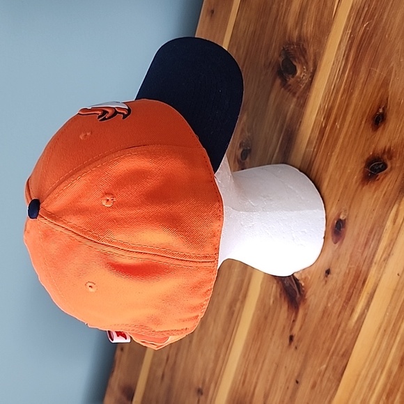 Denver Broncos Hat - Picture 4 of 7